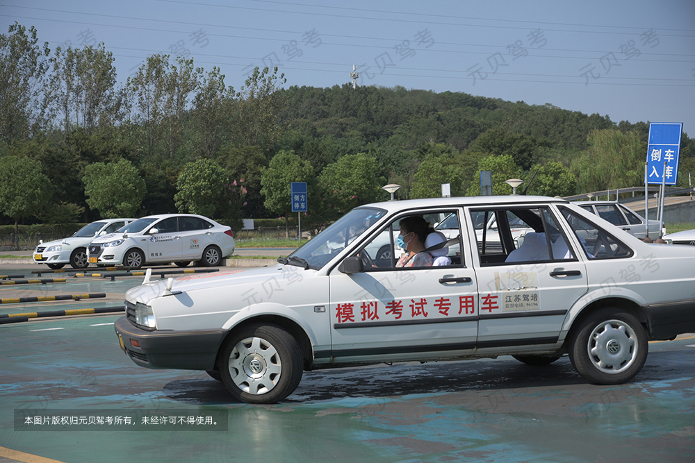 为啥科二教练一直让练倒库？看完恍然大悟！